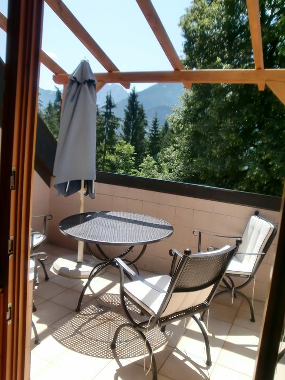 Garten- & Loggia-Appartement Herrenhaus Dellach im Drautal Rum bild