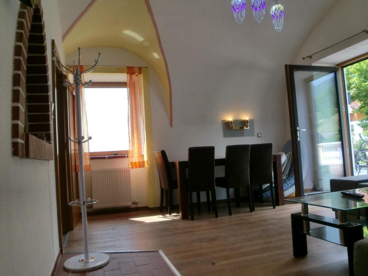 Garten- & Loggia-Appartement Herrenhaus Dellach im Drautal Exteriör bild