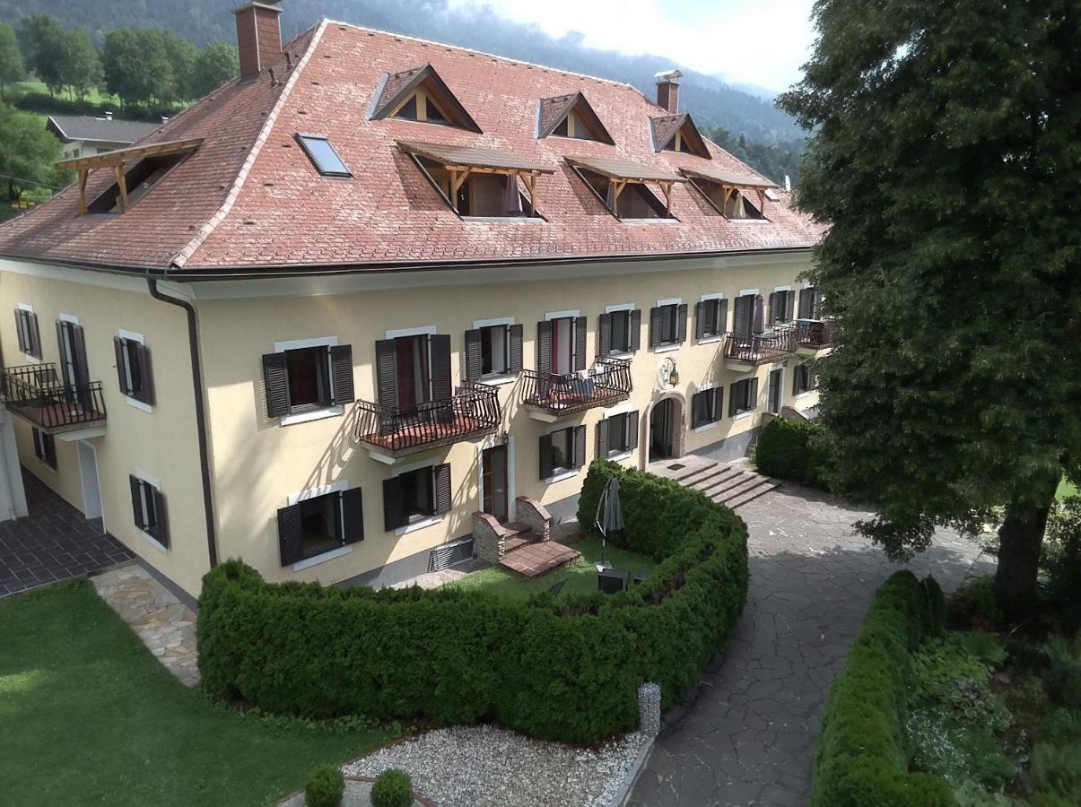 Garten- & Loggia-Appartement Herrenhaus Dellach im Drautal Exteriör bild