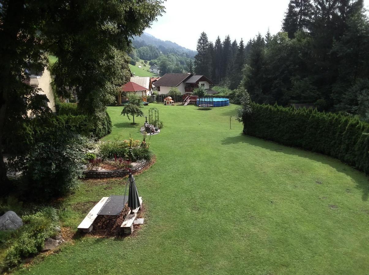 Garten- & Loggia-Appartement Herrenhaus Dellach im Drautal Exteriör bild